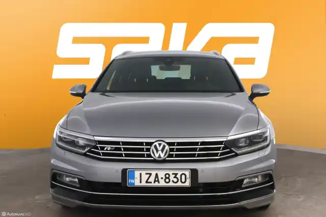 Hopea Farmari, Volkswagen Passat – IZA-830