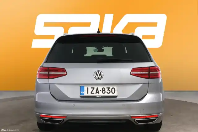 Hopea Farmari, Volkswagen Passat – IZA-830