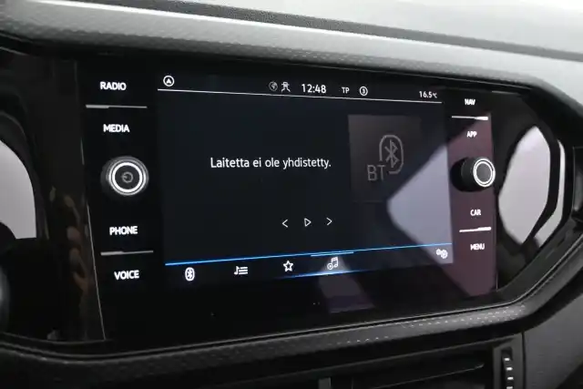 Oranssi Maastoauto, Volkswagen T-Cross – IZB-953
