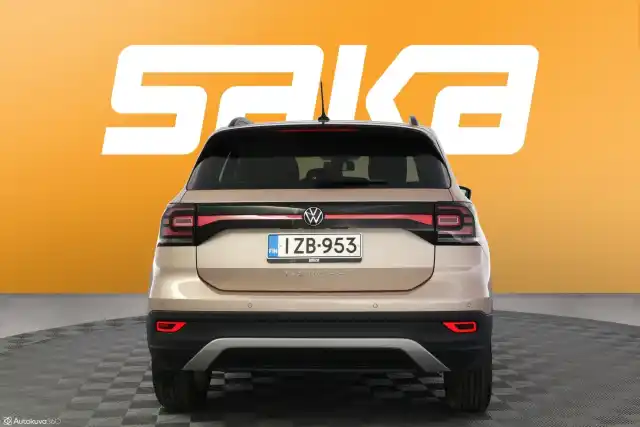 Oranssi Maastoauto, Volkswagen T-Cross – IZB-953