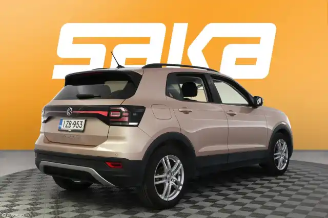 Oranssi Maastoauto, Volkswagen T-Cross – IZB-953