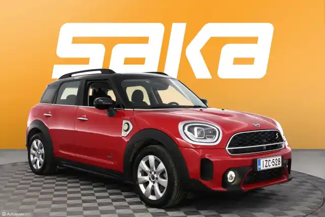 Punainen Maastoauto, Mini Countryman – IZC-528