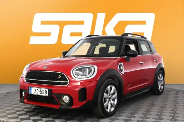 Punainen Maastoauto, Mini Countryman – IZC-528