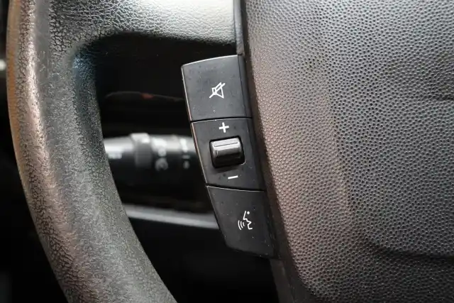 Valkoinen Pakettiauto, Citroen JUMPER – IZC-623