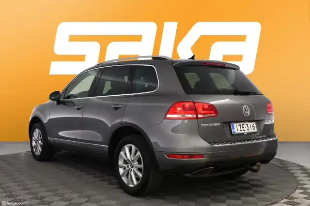 Harmaa Farmari, Volkswagen Touareg – IZE-316
