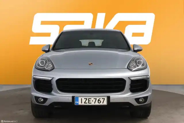 Hopea Maastoauto, Porsche Cayenne – IZE-767