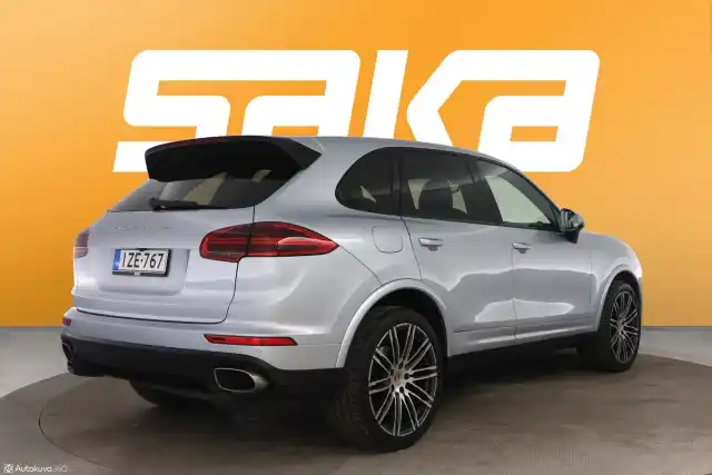 Hopea Maastoauto, Porsche Cayenne – IZE-767