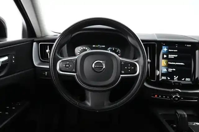 Musta Maastoauto, Volvo XC60 – IZH-280