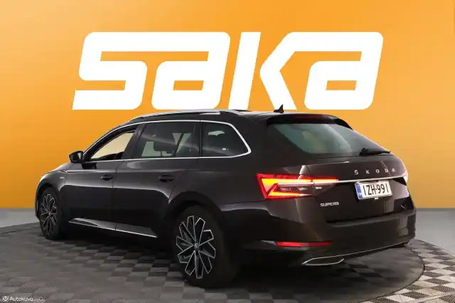 Ruskea Farmari, Skoda Superb – IZH-991