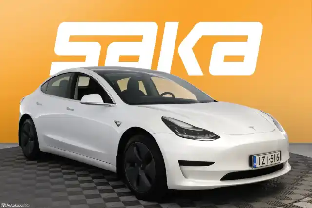 Valkoinen Sedan, Tesla Model 3 – IZI-516