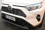 Valkoinen Maastoauto, Toyota RAV4 – IZI-947, kuva 10