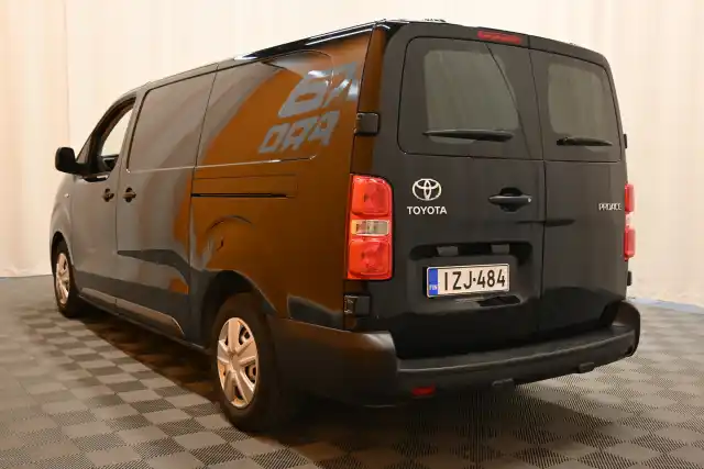 Musta Pakettiauto, Toyota Proace – IZJ-484