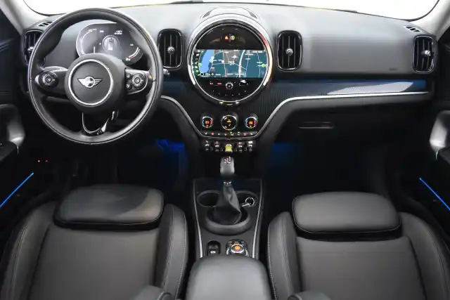 Harmaa Maastoauto, Mini Countryman – IZJ-795