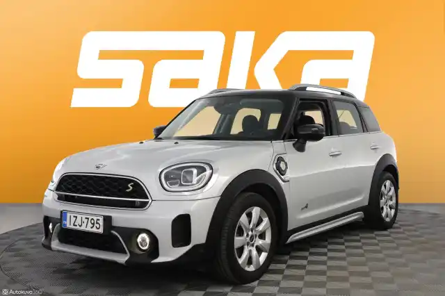 Harmaa Maastoauto, Mini Countryman – IZJ-795