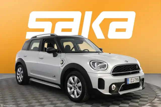Harmaa Maastoauto, Mini Countryman – IZJ-795