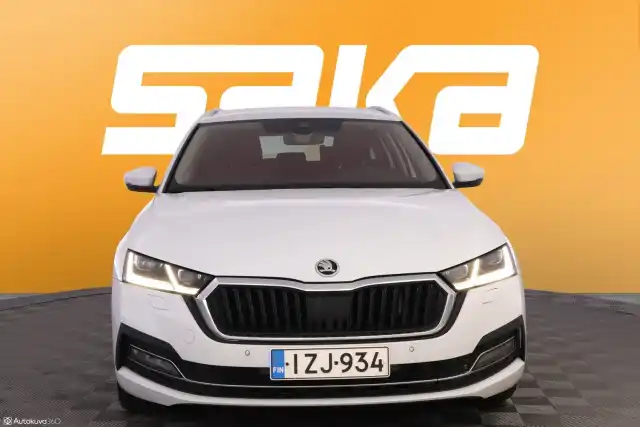 Valkoinen Farmari, Skoda Octavia – IZJ-934
