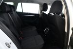 Valkoinen Farmari, Skoda Octavia – IZJ-934, kuva 15