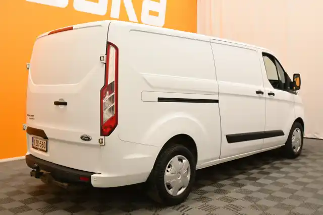 Valkoinen Pakettiauto, Ford Transit Custom – IZK-560
