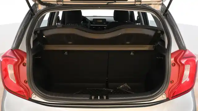 Harmaa Viistoperä, Kia Picanto – IZL-486
