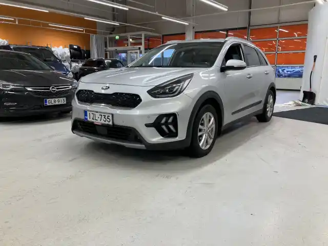 Hopea Farmari, Kia Niro – IZL-735