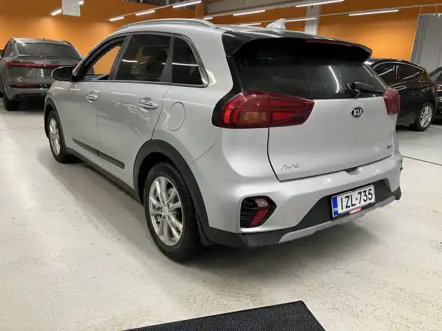 Hopea Farmari, Kia Niro – IZL-735