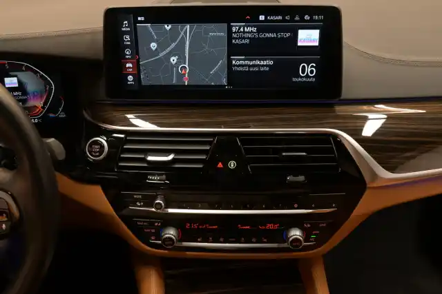 Sininen Farmari, BMW 520 – IZM-472
