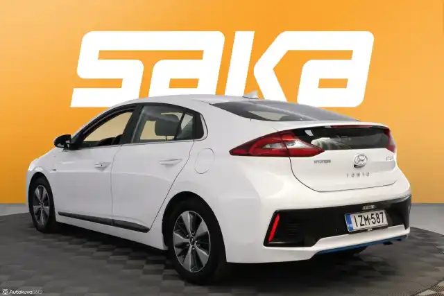 Valkoinen Viistoperä, Hyundai IONIQ plug-in – IZM-587