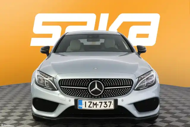 Harmaa Coupe, Mercedes-Benz C – IZM-737