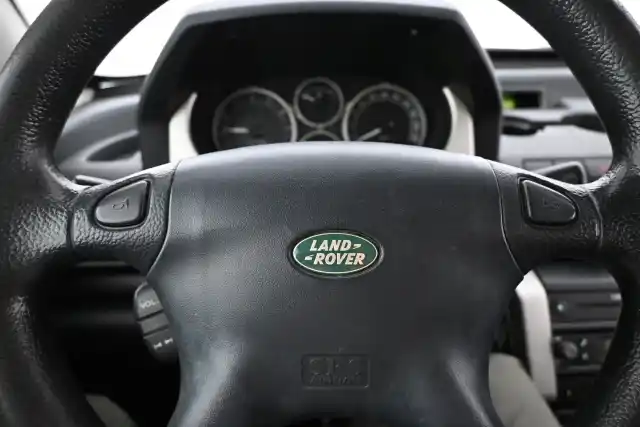 Musta Henkilöauto, Land Rover Freelander – JCT-52