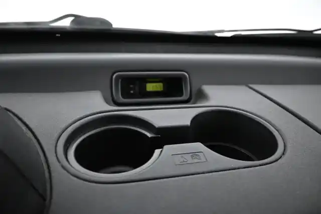 Musta Henkilöauto, Land Rover Freelander – JCT-52