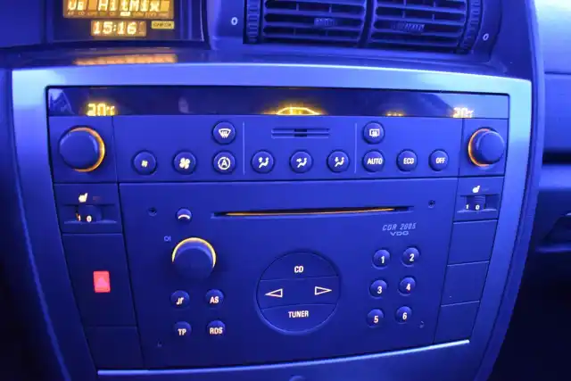 Harmaa Farmari, Opel Omega – JFG-444
