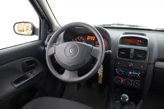 Sininen Viistoperä, Renault Clio – JFZ-967