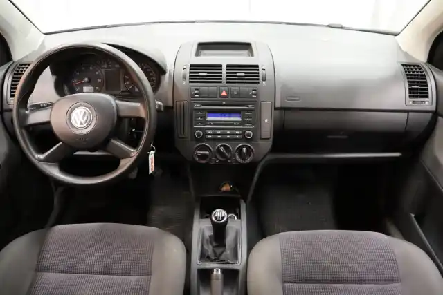 Harmaa Viistoperä, Volkswagen Polo – JGO-299