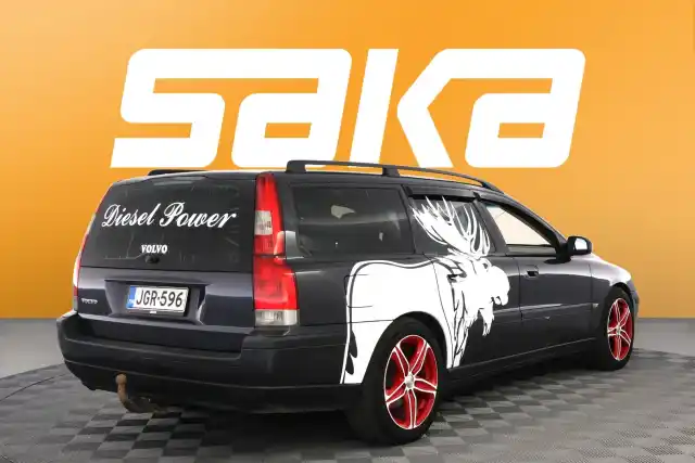 Harmaa Henkilöauto, Volvo V70 – JGR-596