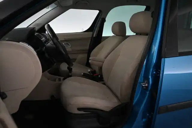 Sininen Tila-auto, Skoda Roomster – JGU-489