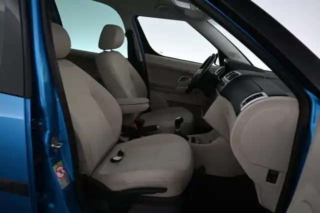 Sininen Tila-auto, Skoda Roomster – JGU-489