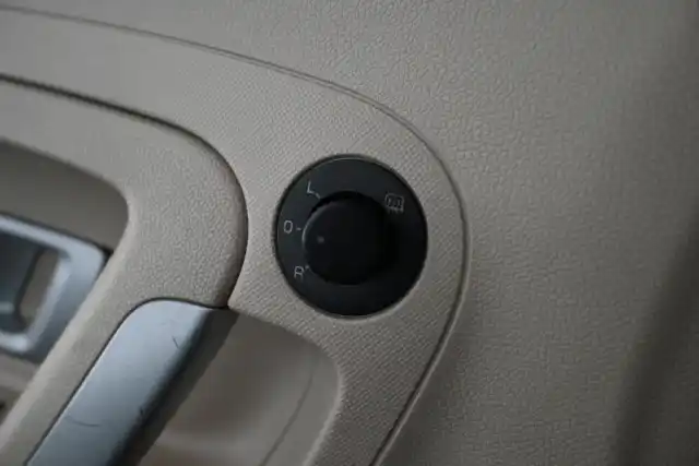 Sininen Tila-auto, Skoda Roomster – JGU-489