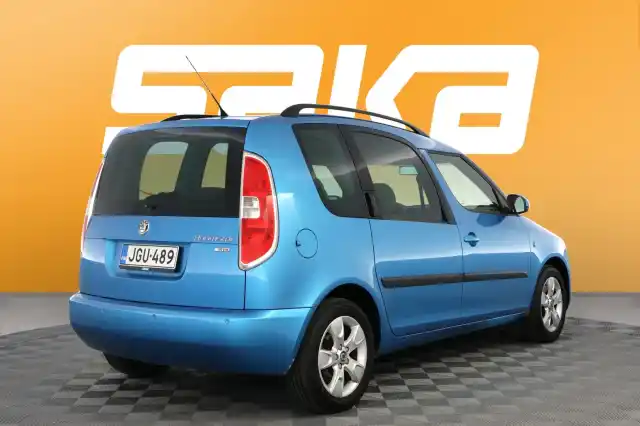 Sininen Tila-auto, Skoda Roomster – JGU-489