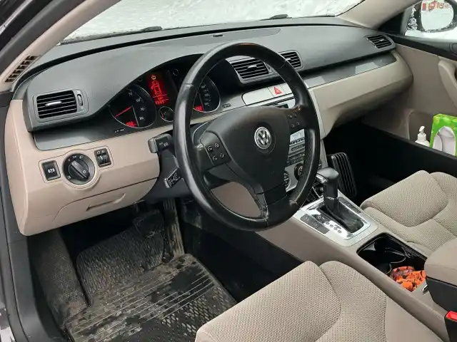 Ruskea (beige) Farmari, Volkswagen PASSAT – JHA-276