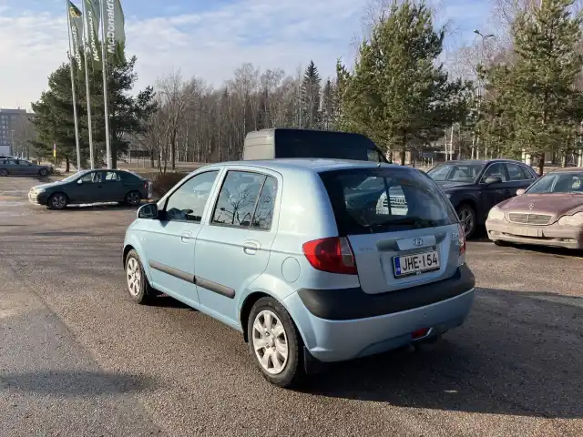 Sininen Viistoperä, Hyundai Getz – JHE-154