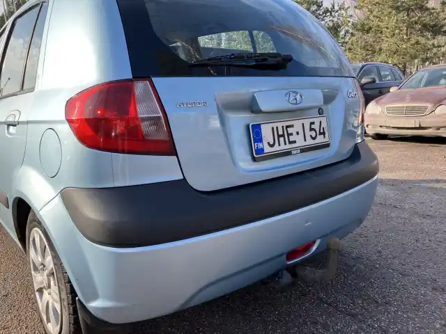 Sininen Viistoperä, Hyundai Getz – JHE-154