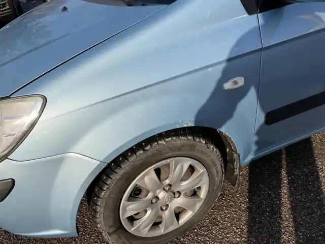 Sininen Viistoperä, Hyundai Getz – JHE-154