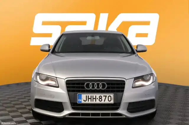 Hopea Sedan, Audi A4 – JHH-870