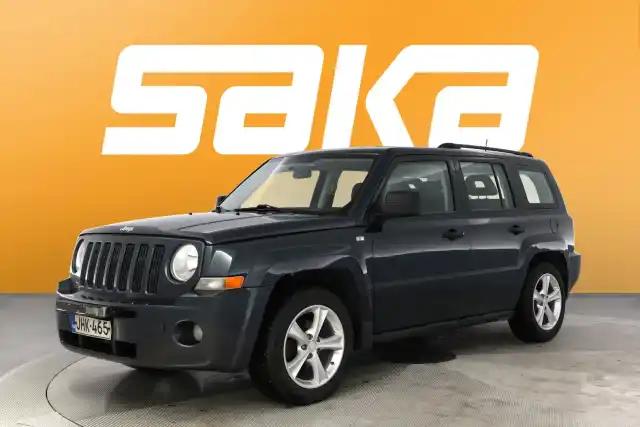 Sininen Maastoauto, Jeep Patriot – JHK-465