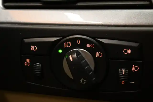 Musta Sedan, BMW 520 – JHM-423
