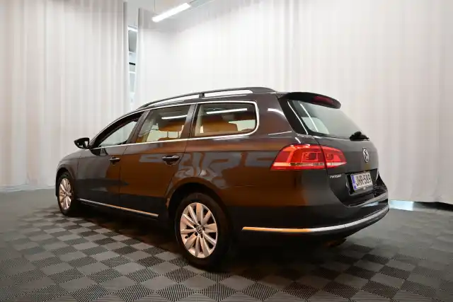 Ruskea (beige) Farmari, Volkswagen Passat – JHR-589