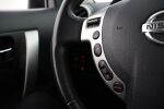 Punainen Maastoauto, Nissan Qashqai+2 – JHR-988, kuva 18