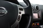 Punainen Maastoauto, Nissan Qashqai+2 – JHR-988, kuva 19