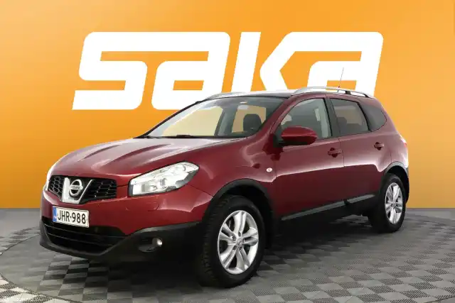 Punainen Maastoauto, Nissan Qashqai+2 – JHR-988