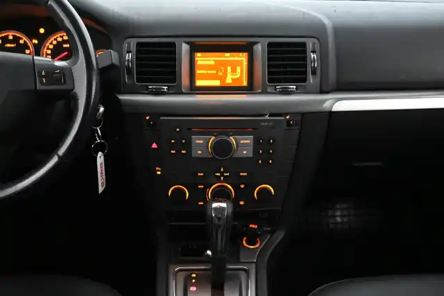 Ruskea (beige) Farmari, Opel Vectra – JIE-424